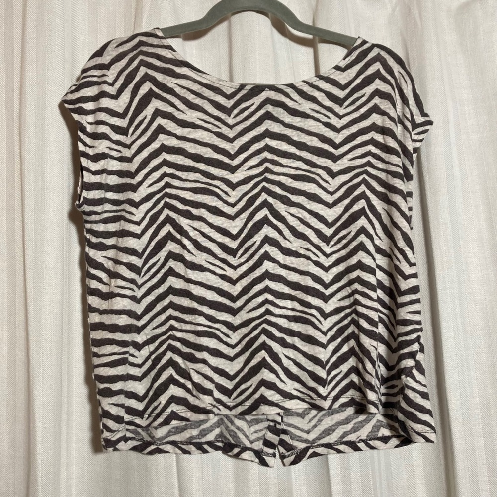 Tahari Women L Linen Zebra Print Button Back Top Black Brown Cream Cap Sleeve